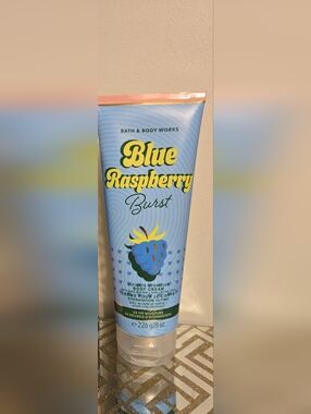 *Rare* Bath & Body Works Blue Raspberry Burst Body Cream